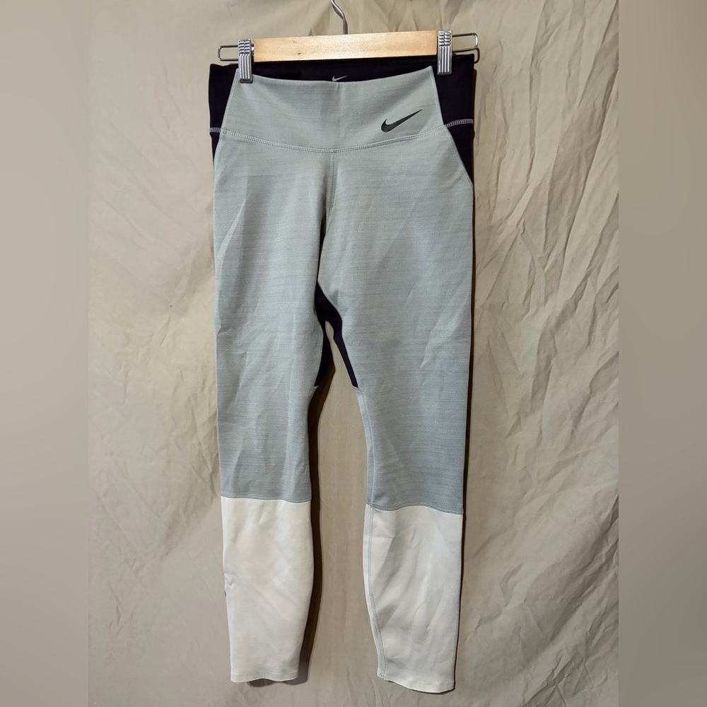Nike leggings